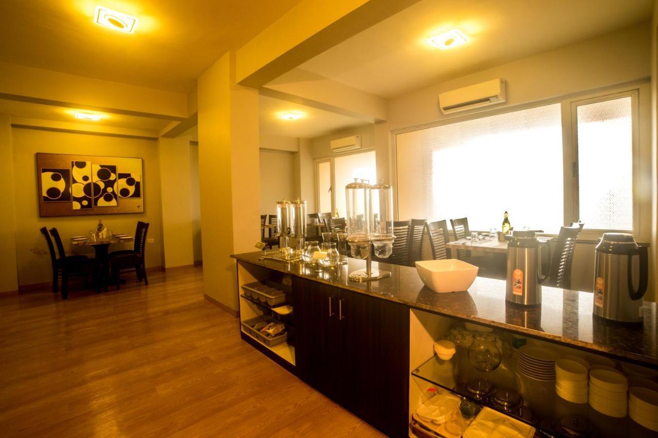 Encore Suites Goa Panaji Buitenkant foto