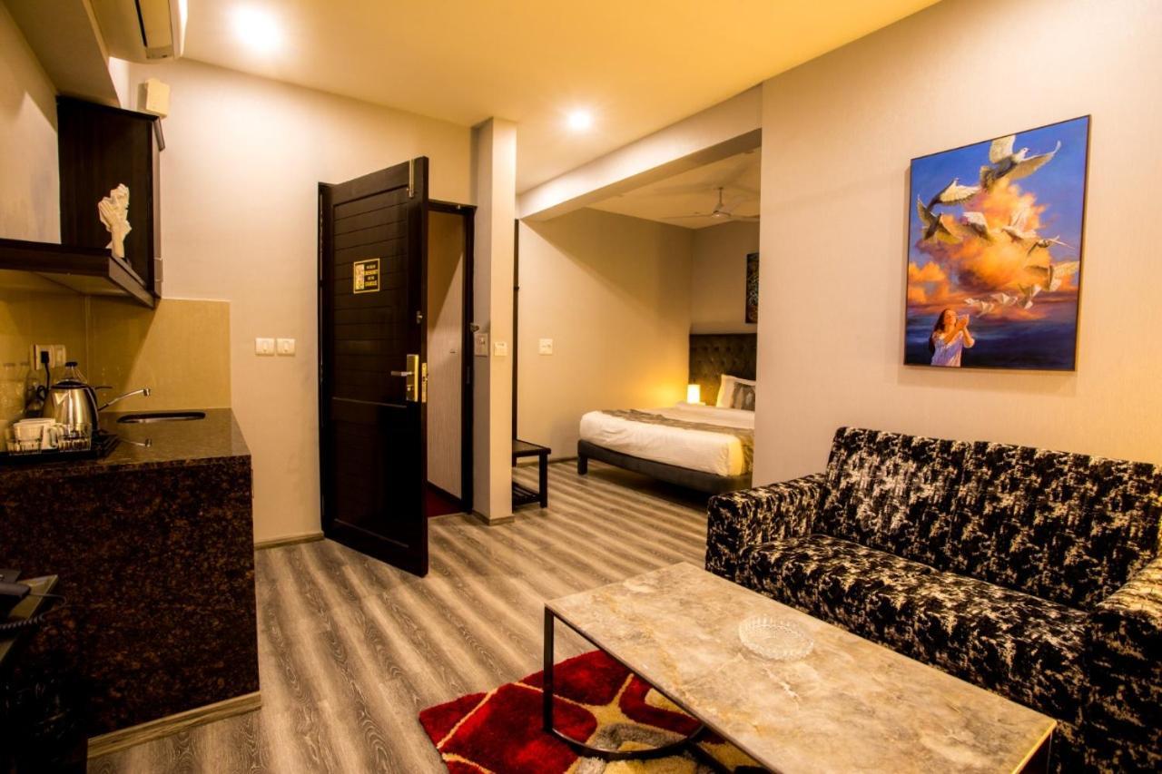 Encore Suites Goa Panaji Buitenkant foto